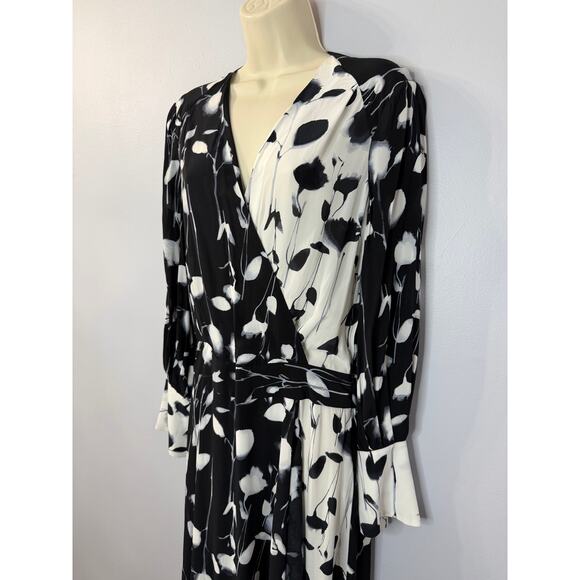 EQUIPMENT Neema Asymmetric Wrap-effect Floral Georgette Maxi DressTrue Black 2 - Picture 9 of 15